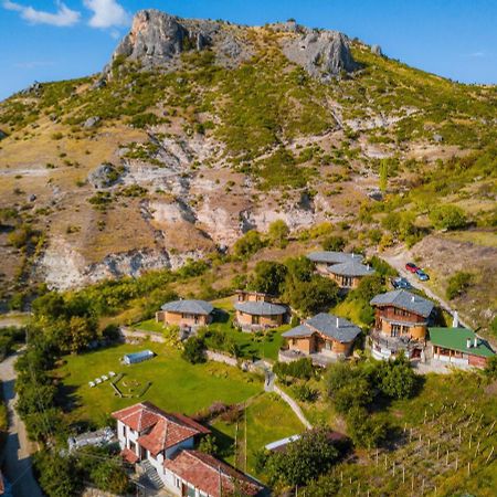 Eco Village Under The Cliffs Ilindentsi Exteriér fotografie