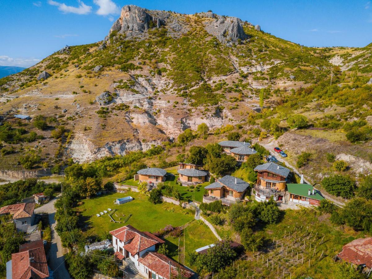 Eco Village Under The Cliffs Ilindentsi Exteriér fotografie