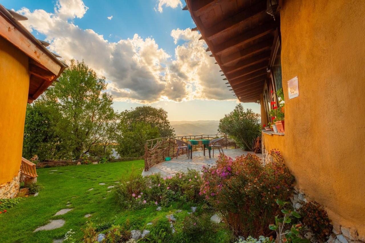 Eco Village Under The Cliffs Ilindentsi Exteriér fotografie