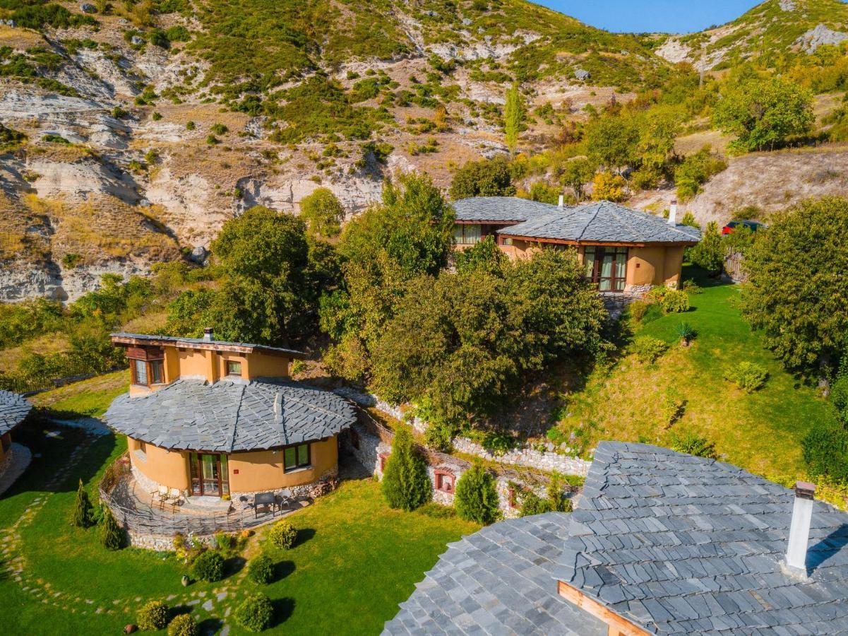 Eco Village Under The Cliffs Ilindentsi Exteriér fotografie