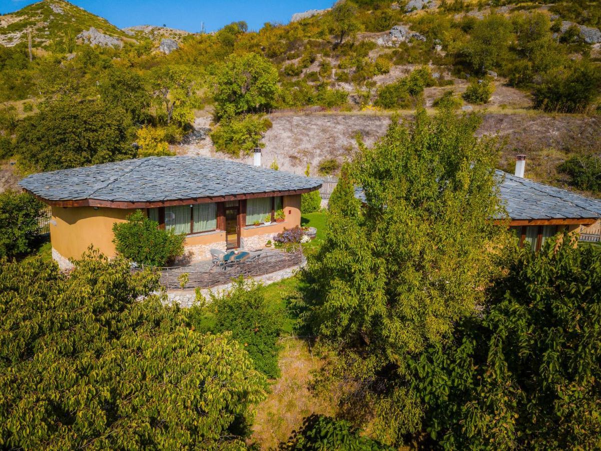 Eco Village Under The Cliffs Ilindentsi Exteriér fotografie