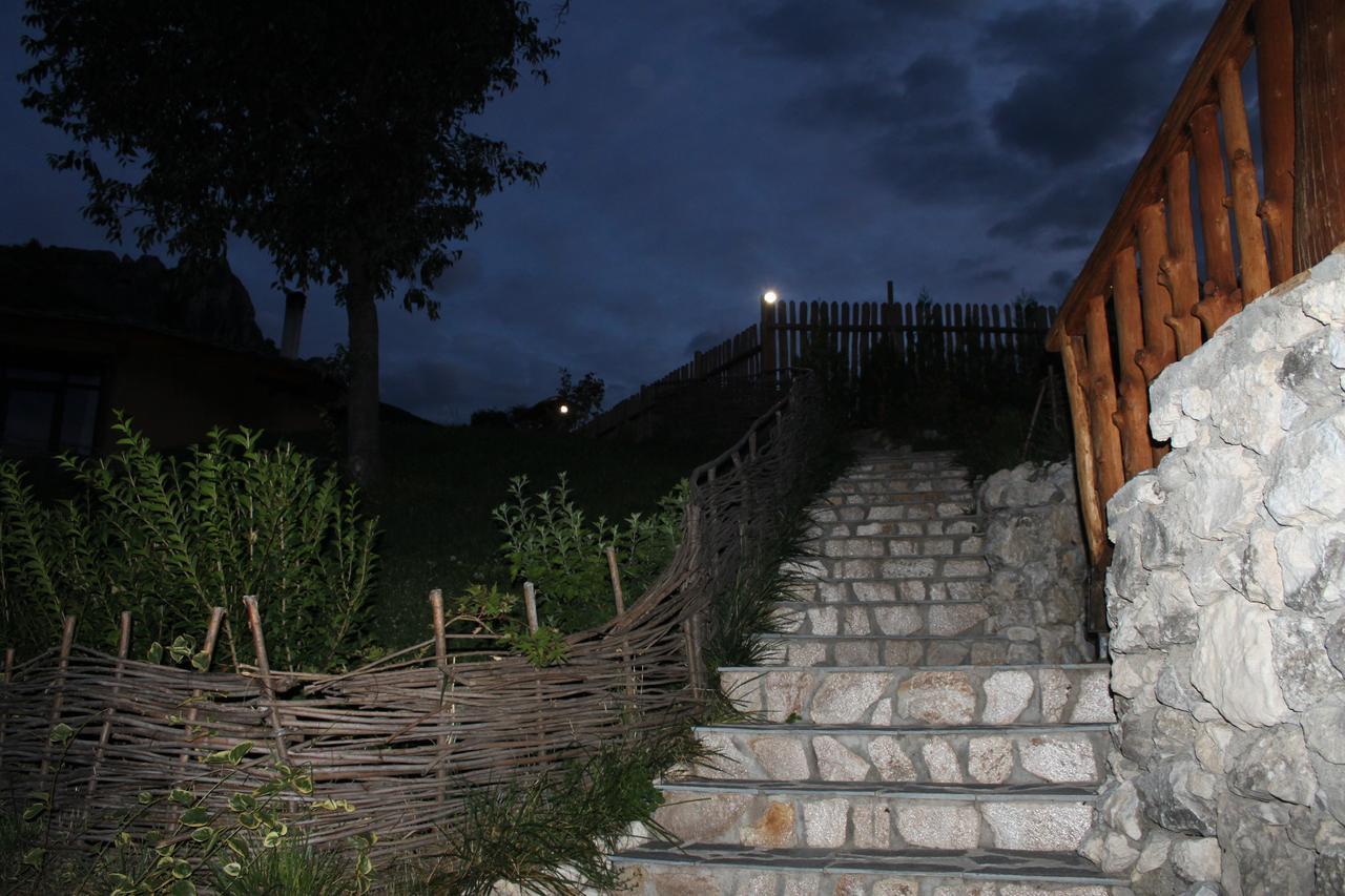 Eco Village Under The Cliffs Ilindentsi Exteriér fotografie