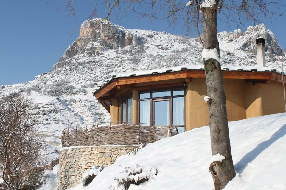 Eco Village Under The Cliffs Ilindentsi Exteriér fotografie