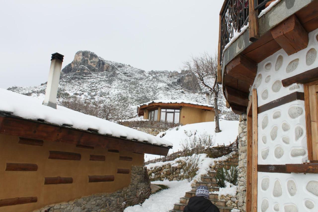 Eco Village Under The Cliffs Ilindentsi Exteriér fotografie